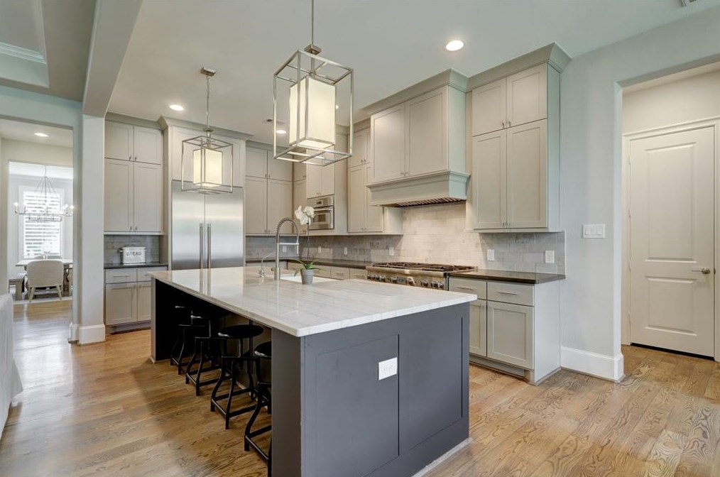 8738 Banzer St, Houston, TX 77055-3110