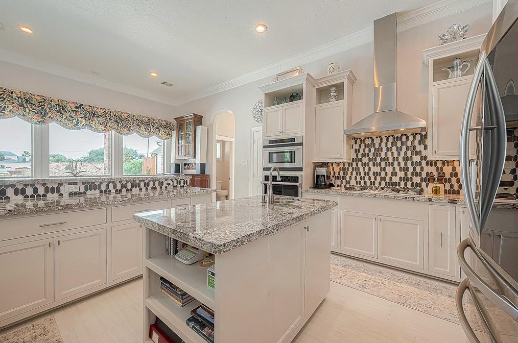 10102 Reading Rd, Richmond TX exterior