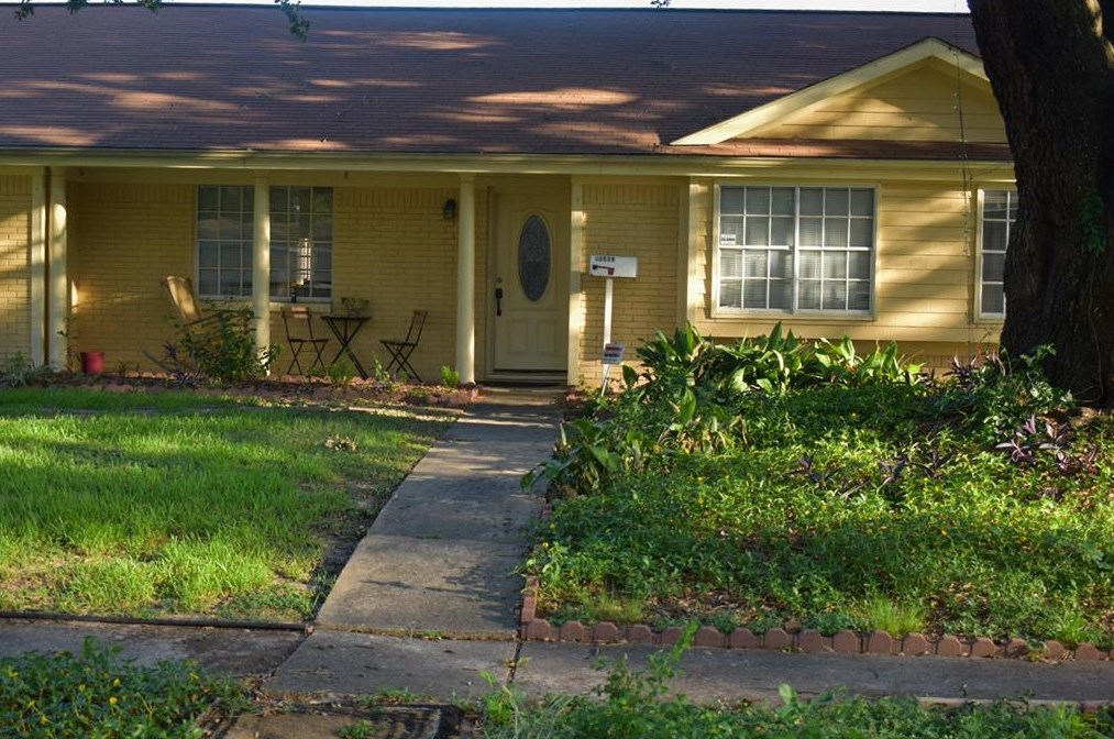10039 Larston St, Houston, TX 77055-6003