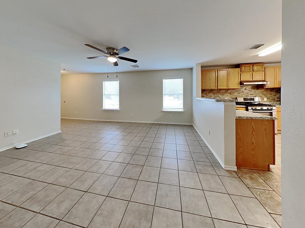 8111 Villandry Ln, Humble, TX 77338
