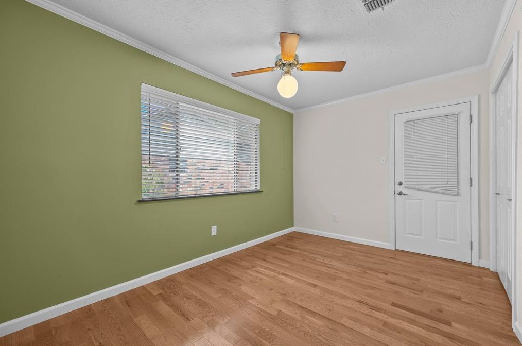 5203 Apple Spg Dr, Pearland TX 77584-1132 exterior