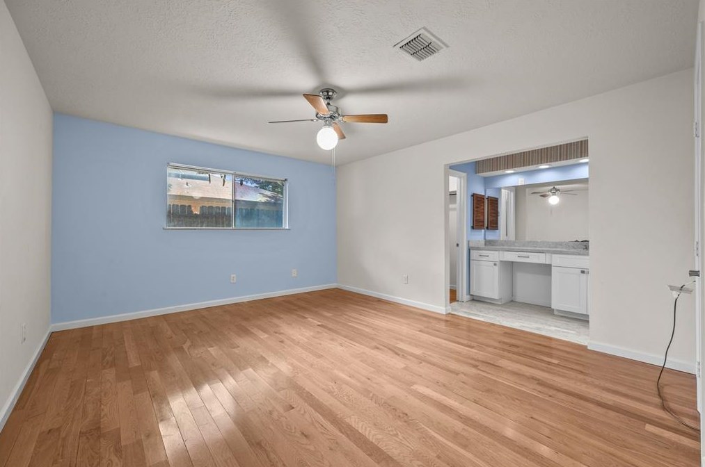 5203 Apple Spg Dr, Pearland TX 77584-1132 exterior