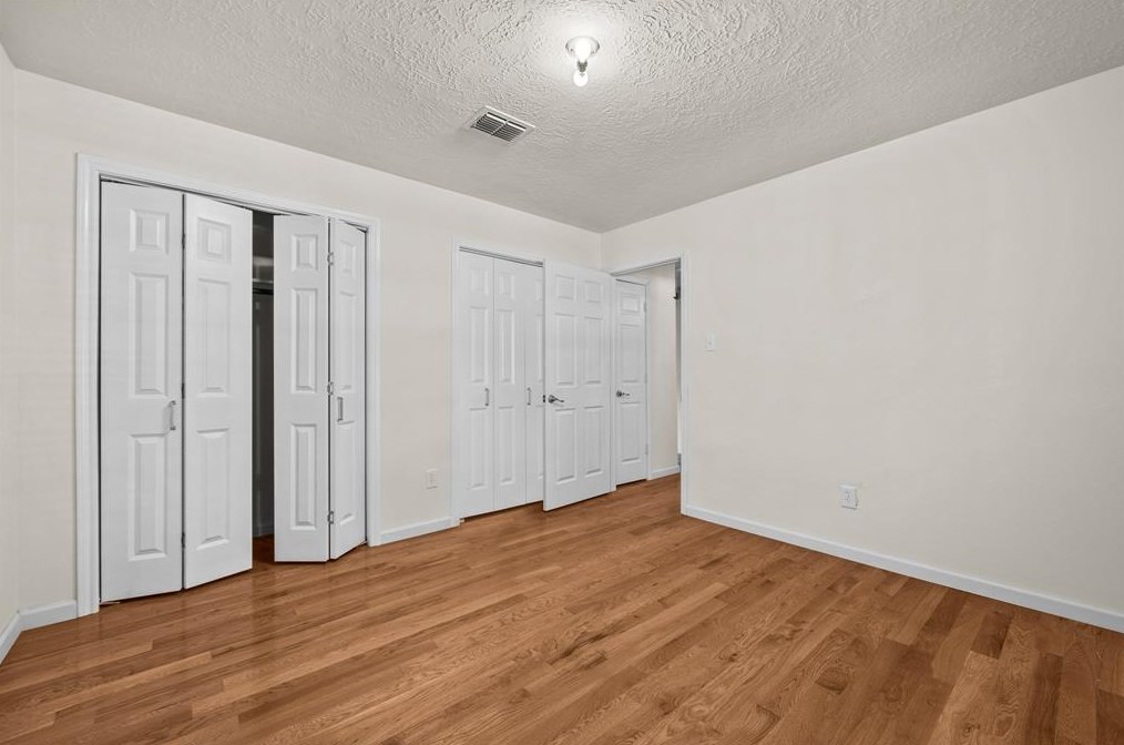 5203 Apple Spg Dr, Pearland TX 77584-1132 exterior