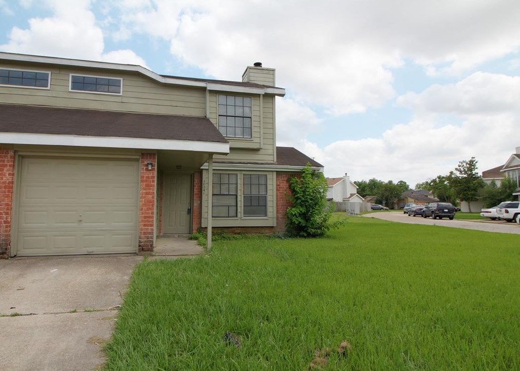 10041 Spring Place Dr, Houston, TX 77070