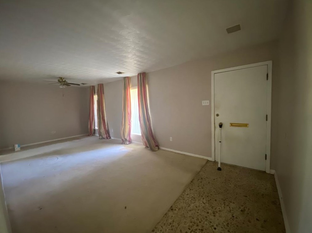 2107 Harris Ave, Pasadena TX  77506-3731 exterior