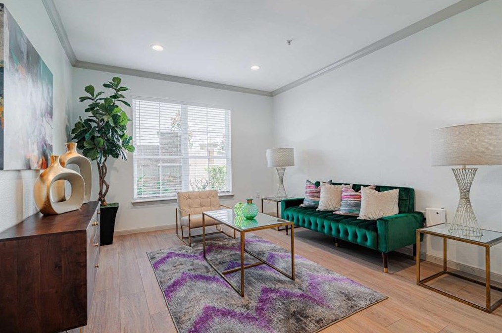 7777 Katy Fwy Apt 221, Houston, TX 77024
