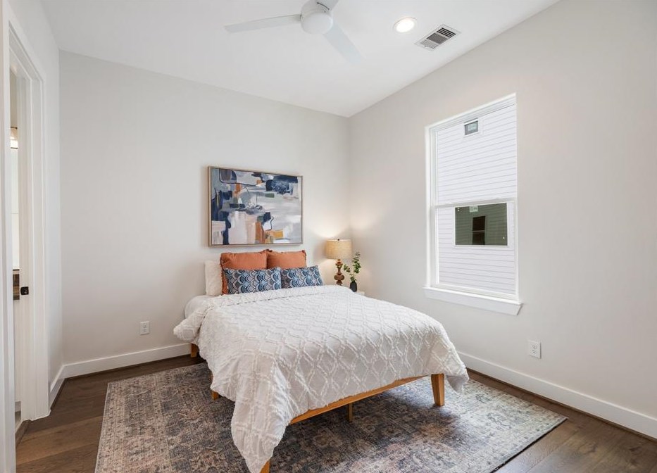 816 33 St, Houston TX  77022-5105 exterior