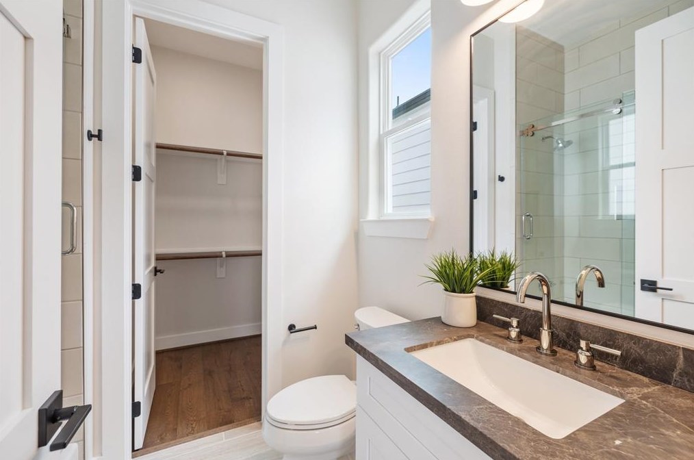 816 33 St, Houston TX  77022-5105 exterior