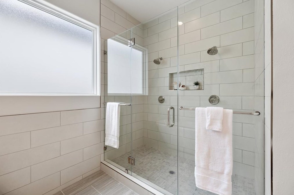 816 33 St, Houston TX  77022-5105 exterior