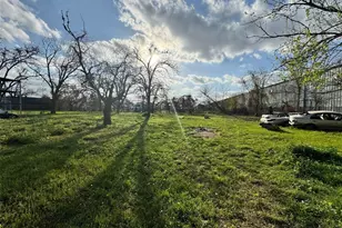 4805 E O S T Dr, Houston, TX 77013 - Photo 1