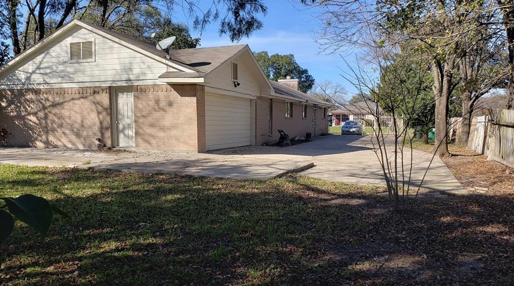 4601 Reveille St, Houston, TX 77087