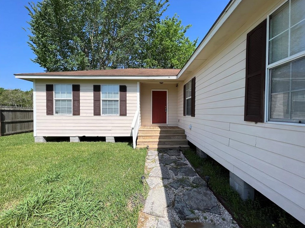 14214 W Valka St, Needville, TX 77461