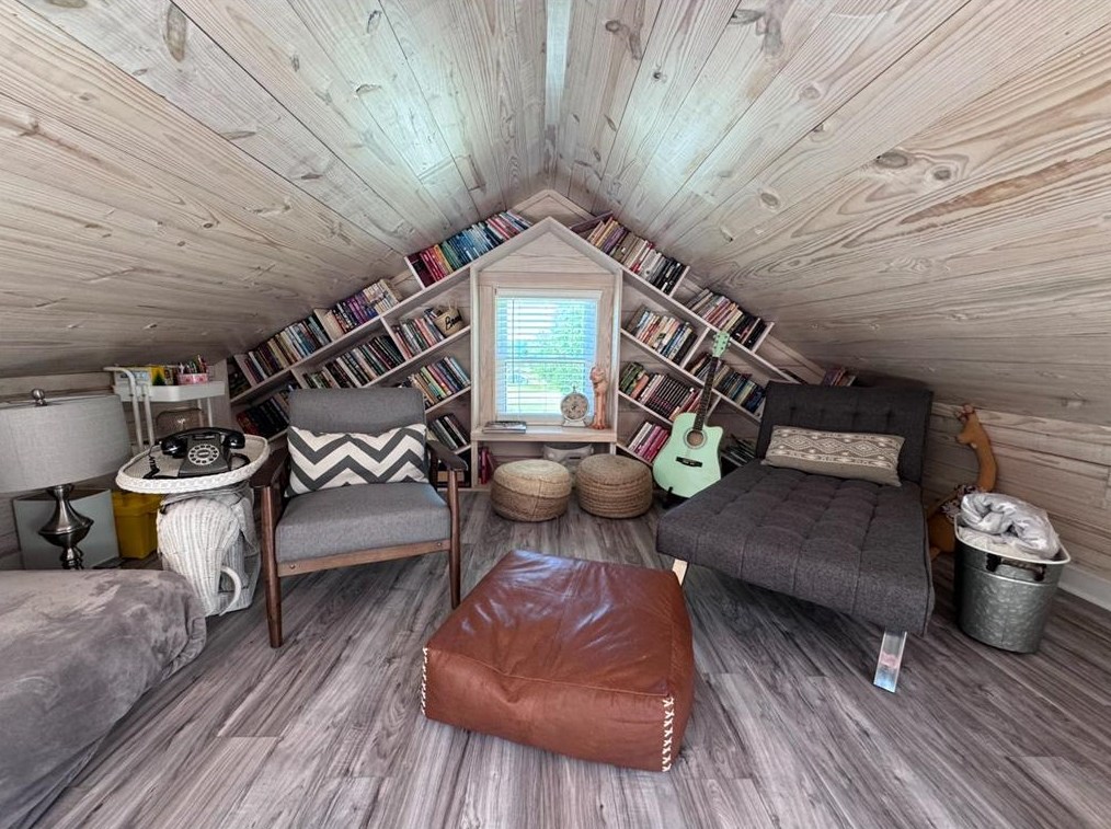1510 Mount Olive St, Brenham, TX 77833-3385