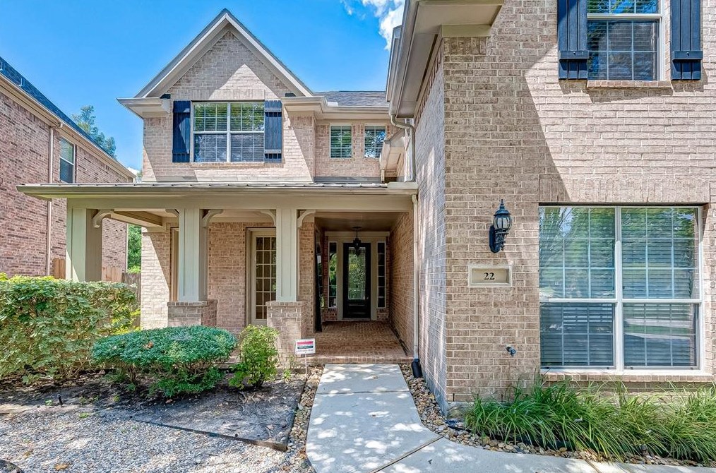 22 Pawprint Pl, Spring TX  77382-2871 exterior