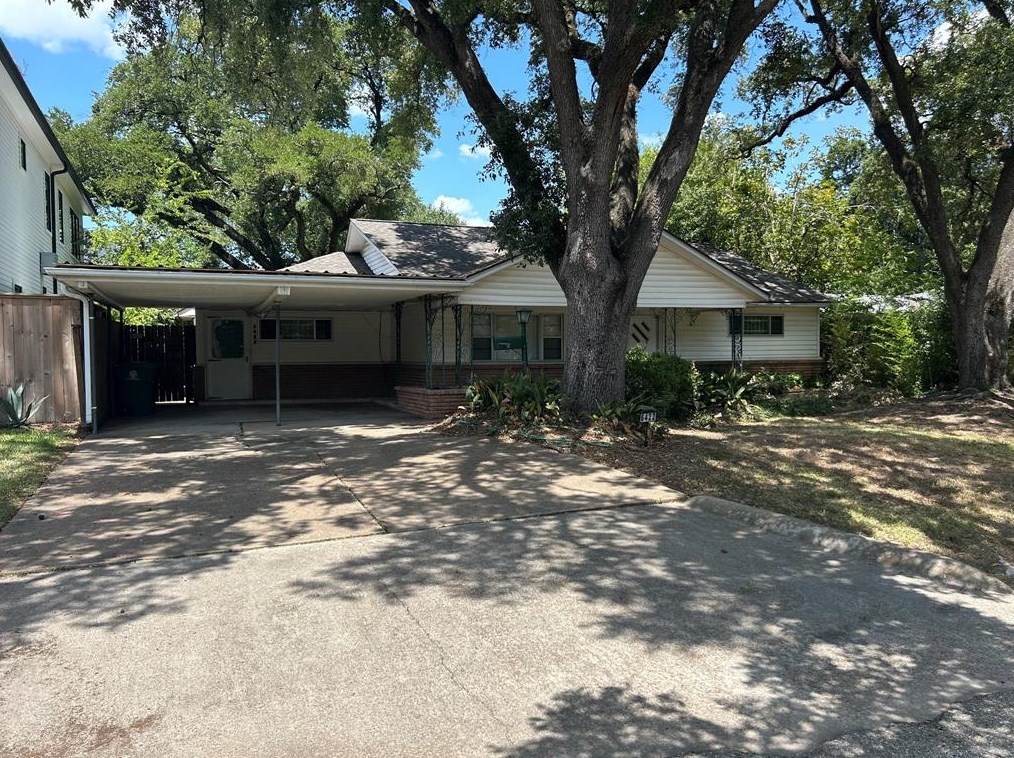 6422 Saxet St, Houston, TX 77055