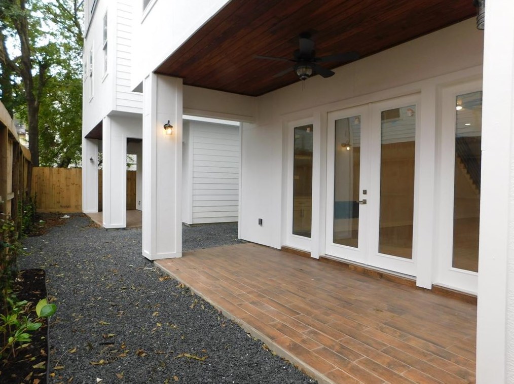 906 Knox St, Houston TX  77091-2212 exterior