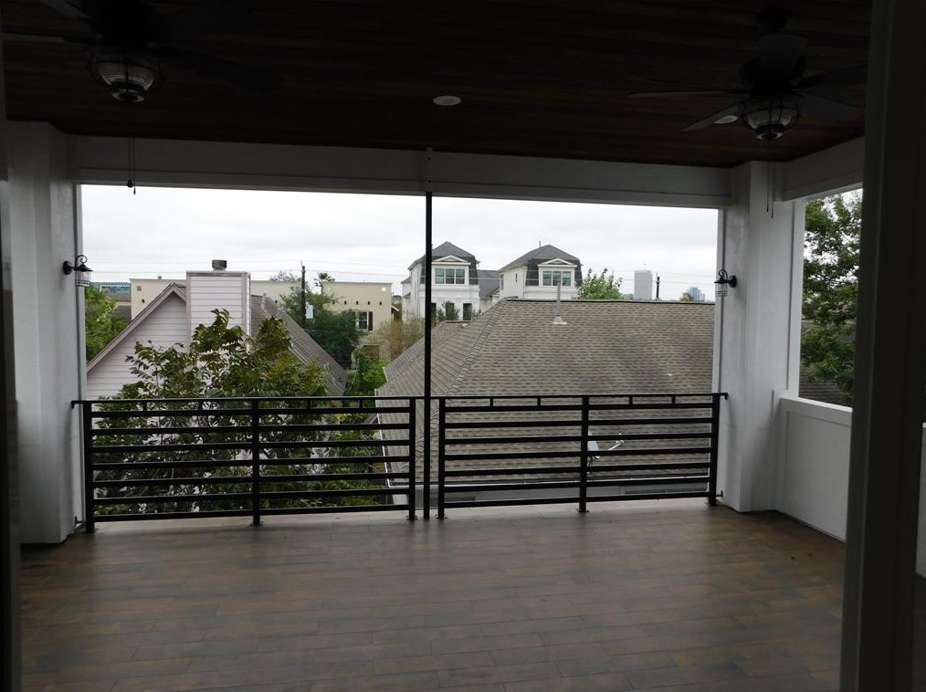 906 Knox St, Houston TX  77091-2212 exterior