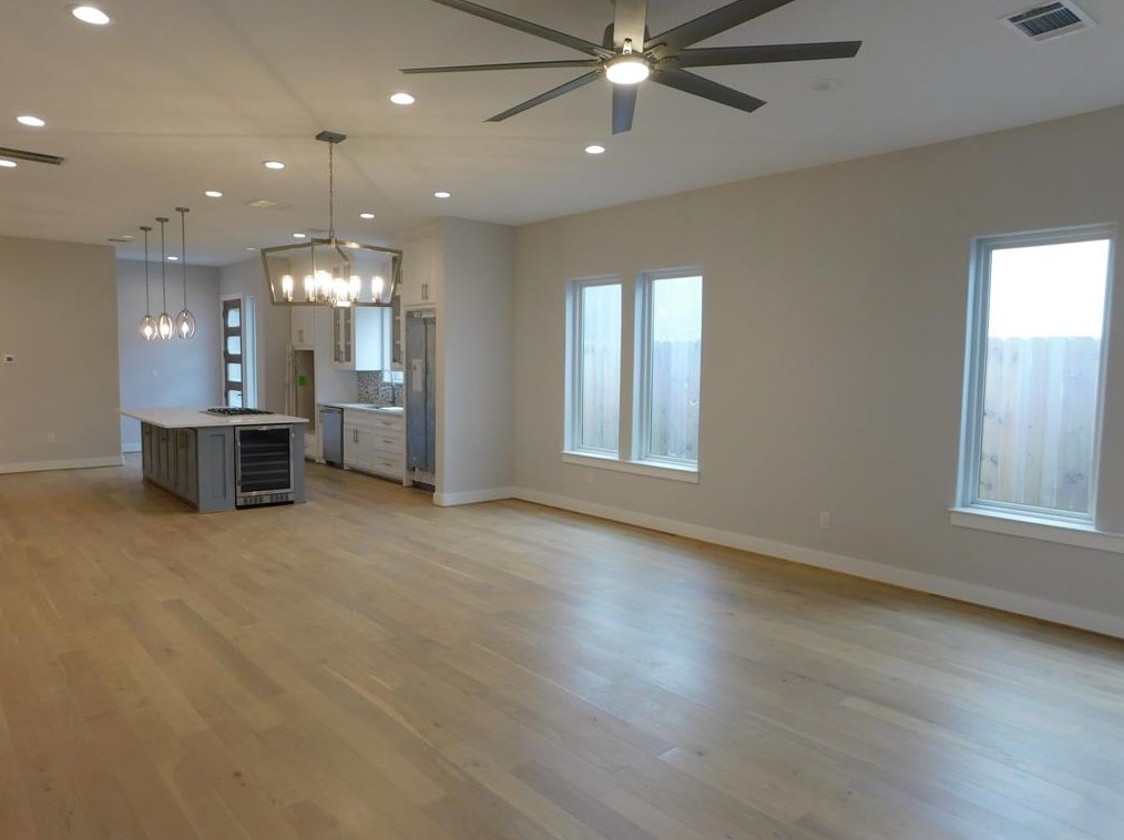 906 Knox St, Houston TX  77091-2212 exterior