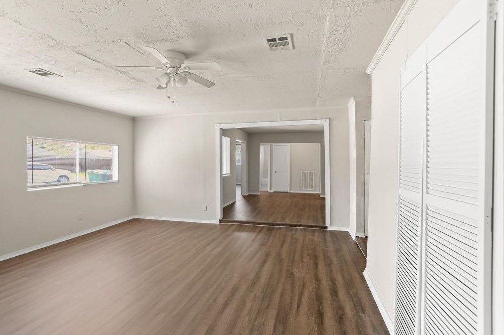 11102 Jutland Rd, Houston, TX 77048