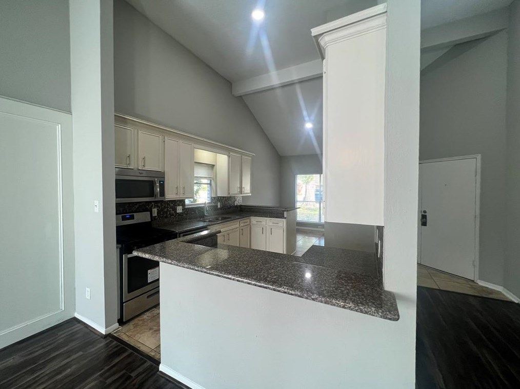 12822 Stillington Dr, Houston, TX 77015