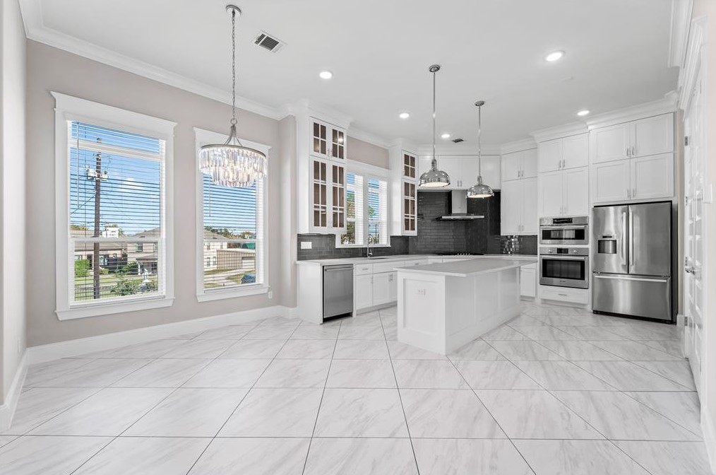 1019 28 St, Houston TX 77008-2015 exterior