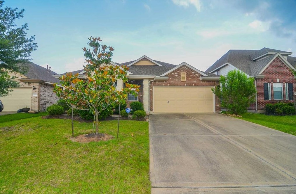 25915 Silver Timbers Ln, Katy, TX 77494