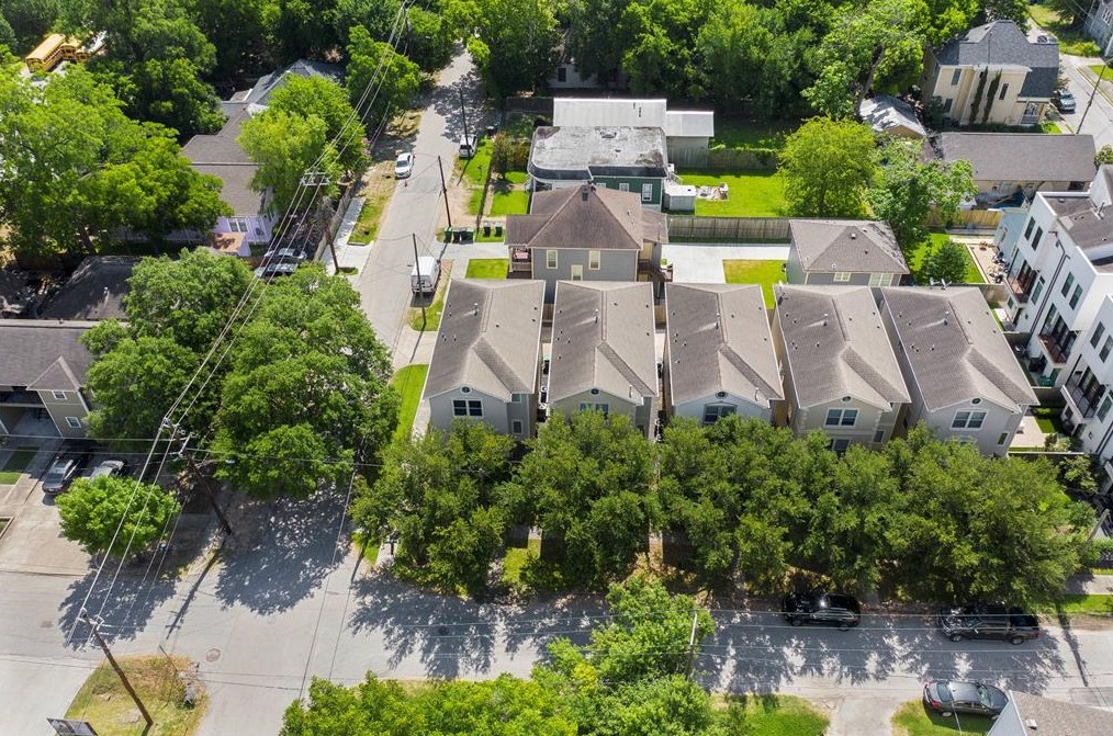 2208 Colorado St, Houston, TX 77007