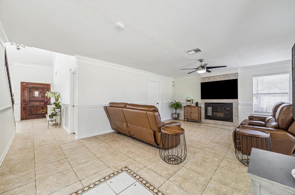 15318 Beechnut St, Houston TX 77083-5416 exterior