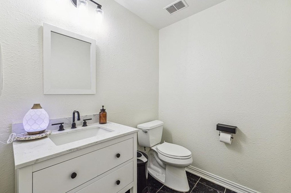 15318 Beechnut St, Houston TX 77083-5416 exterior