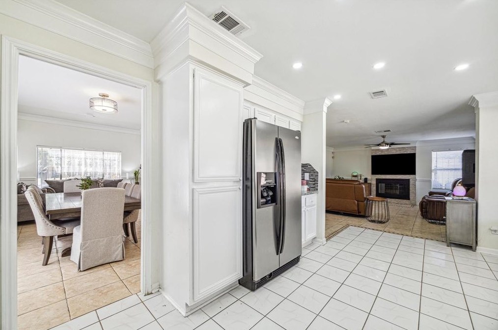 15318 Beechnut St, Houston TX 77083-5416 exterior