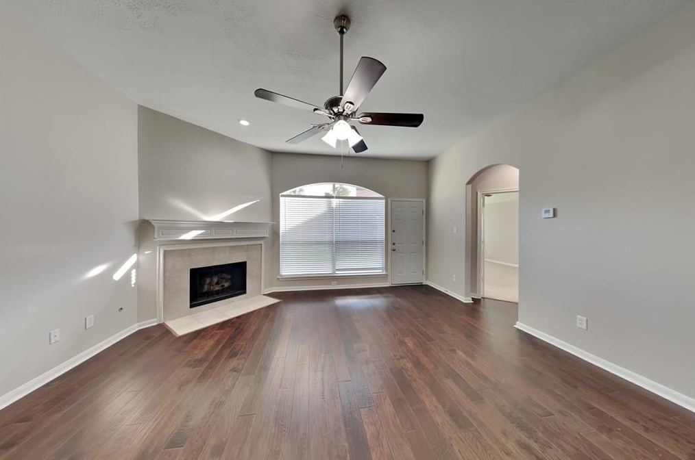 2415 Easterleaf Ct, Richmond, TX 77406