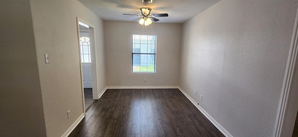 1303 Durant St, Alvin, TX 77511-3230
