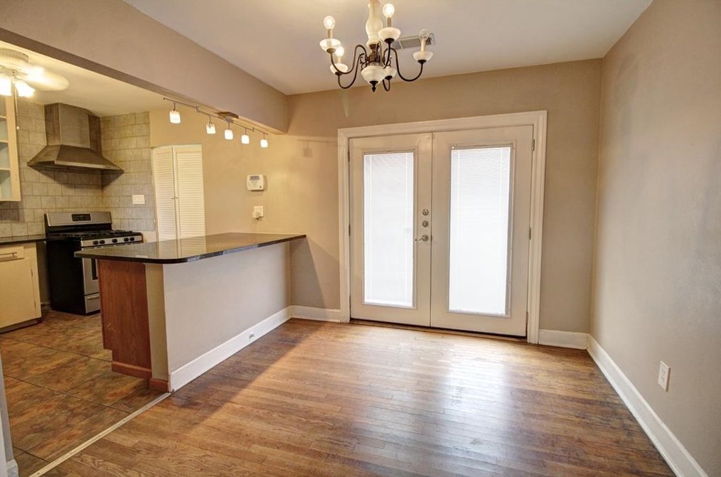 313 Joyce St, Houston TX  77009-2633 exterior