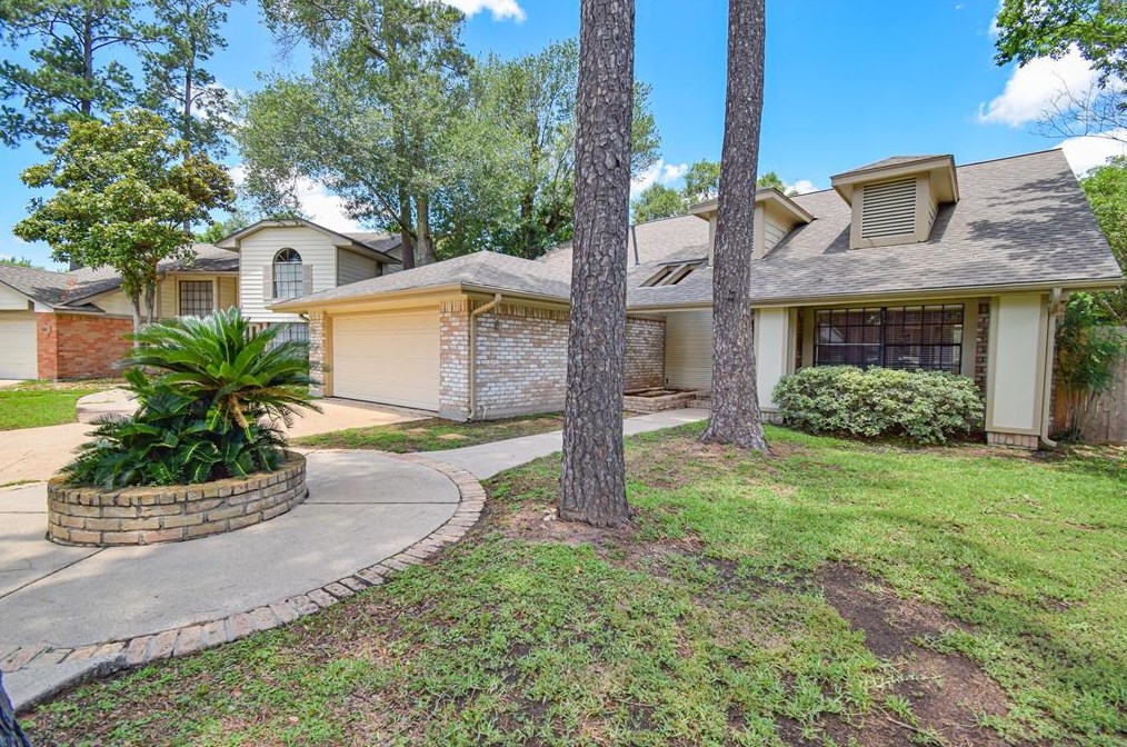 18506 Creekfield Ct, Spring TX  77379-4022 exterior