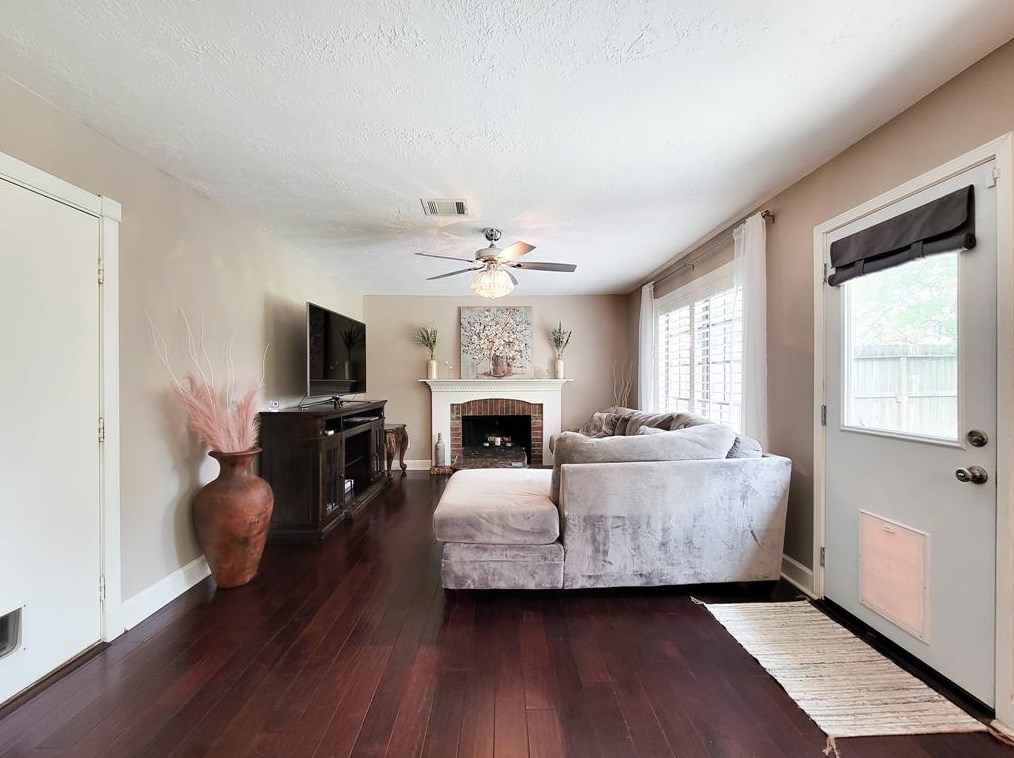 8310 Lime Springs Dr, Houston TX  77095-3817 exterior