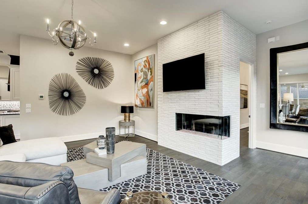 107 Fawnlake Dr, Houston TX  77079-7349 exterior