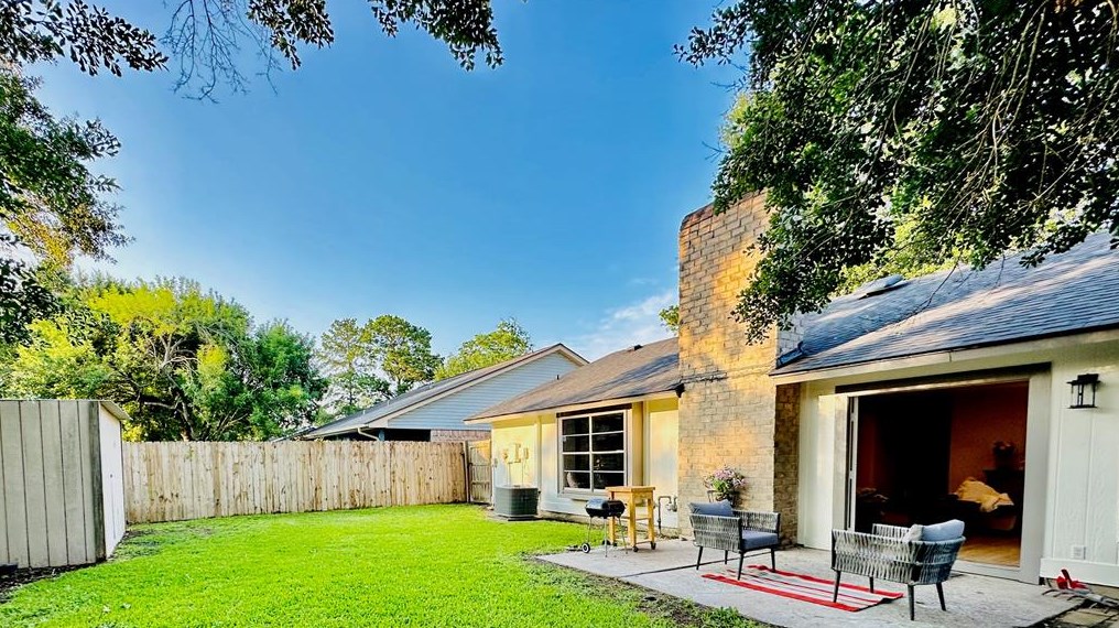 19903 Burle Oak Dr, Humble TX 77346-1211 exterior