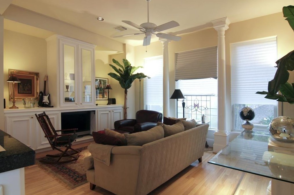 1522 Maryland St, Houston TX  77006-1822 exterior