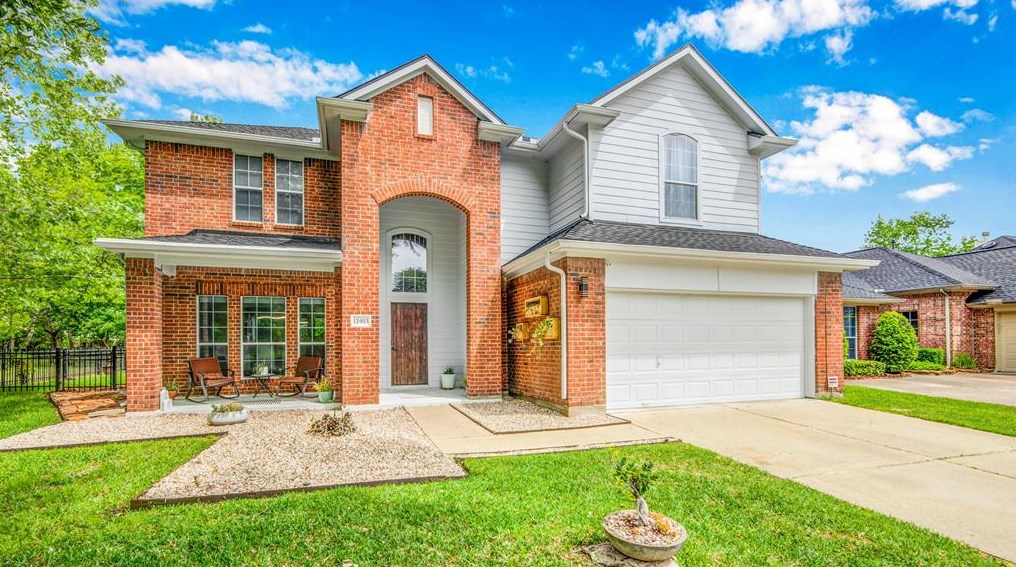 13403 Summer Villa Ln, Houston, TX 77044-2587