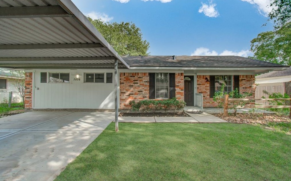 1806 Cypress Dr, Richmond, TX 77469