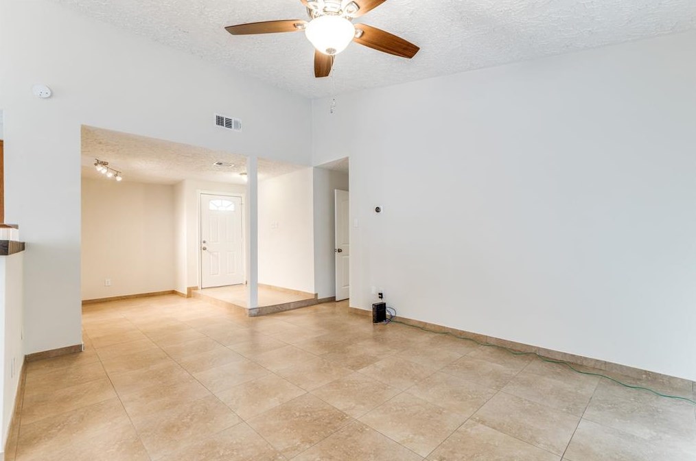 22310 Walnut Valley Dr, Spring, TX 77389-4765