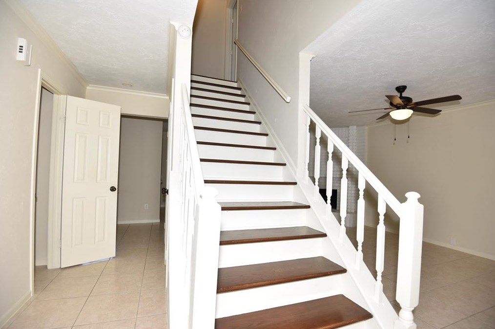 9 Berryfrost Ln, Spring TX  77380-1841 exterior