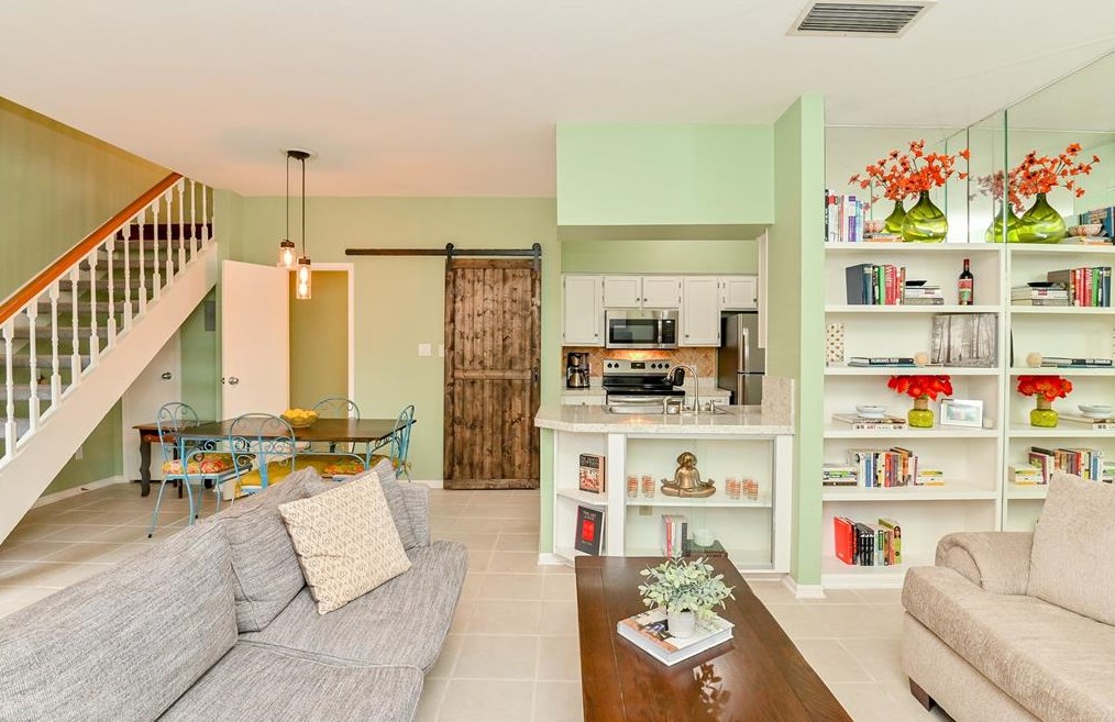 7575 Cambridge St, Houston, TX 77054-2007