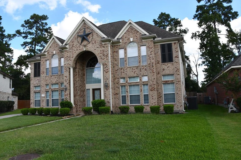 6406 Ashley Manor Dr, Spring TX  77389-4033 exterior