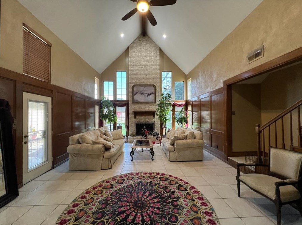 307 Grand Oaks Blvd, Houston TX  77015-2142 exterior