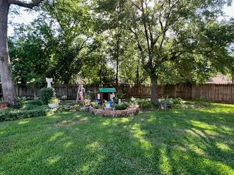 307 Grand Oaks Blvd, Houston TX  77015-2142 exterior