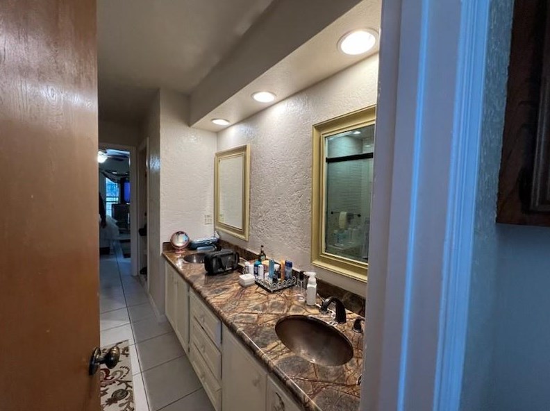 307 Grand Oaks Blvd, Houston TX  77015-2142 exterior