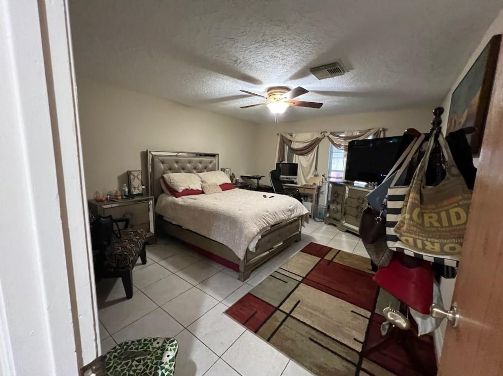 307 Grand Oaks Blvd, Houston TX  77015-2142 exterior