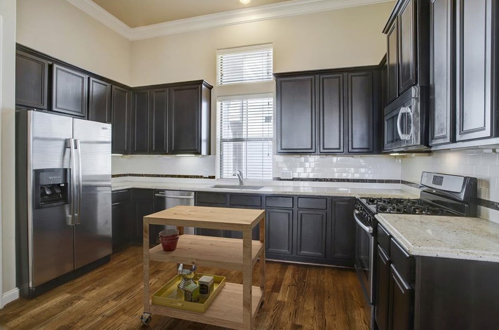 9435 Fannin St, Houston, TX 77045-4562