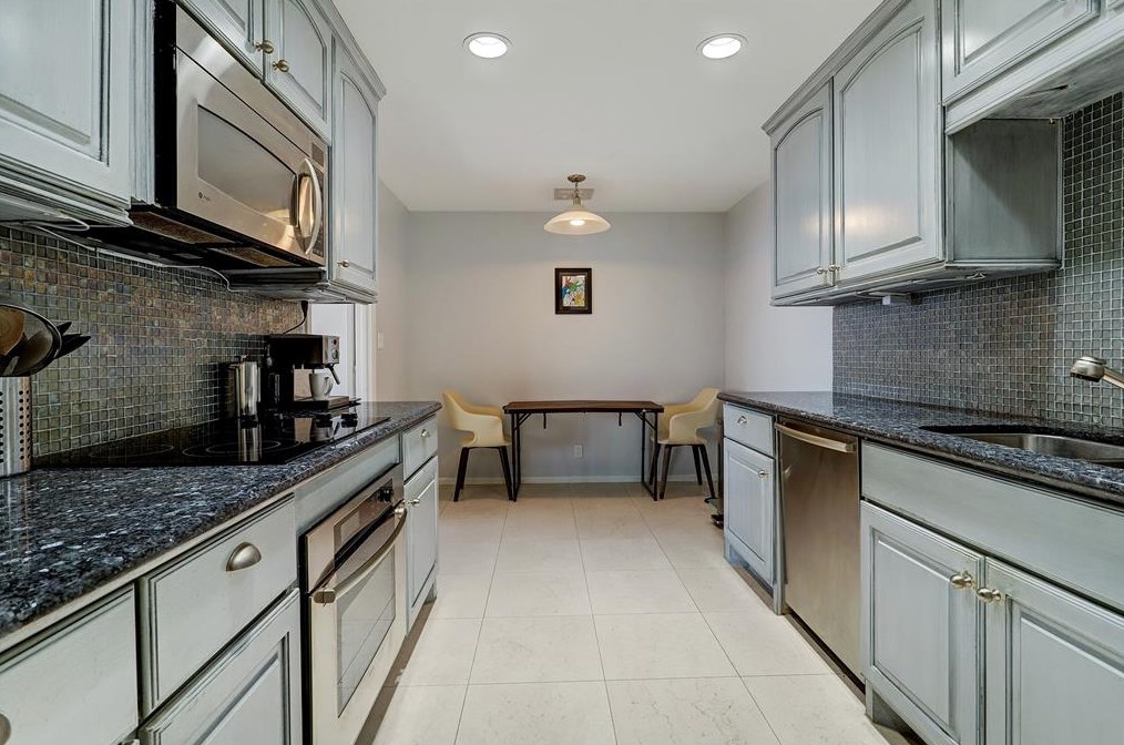 2001 Holcombe Blvd Unit 2003, Houston, TX 77030